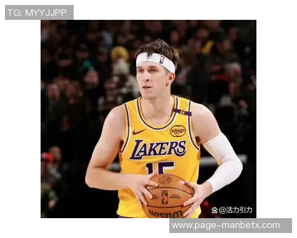 里弗斯谈球队进攻问题强调缺乏整体配合导致各自为战